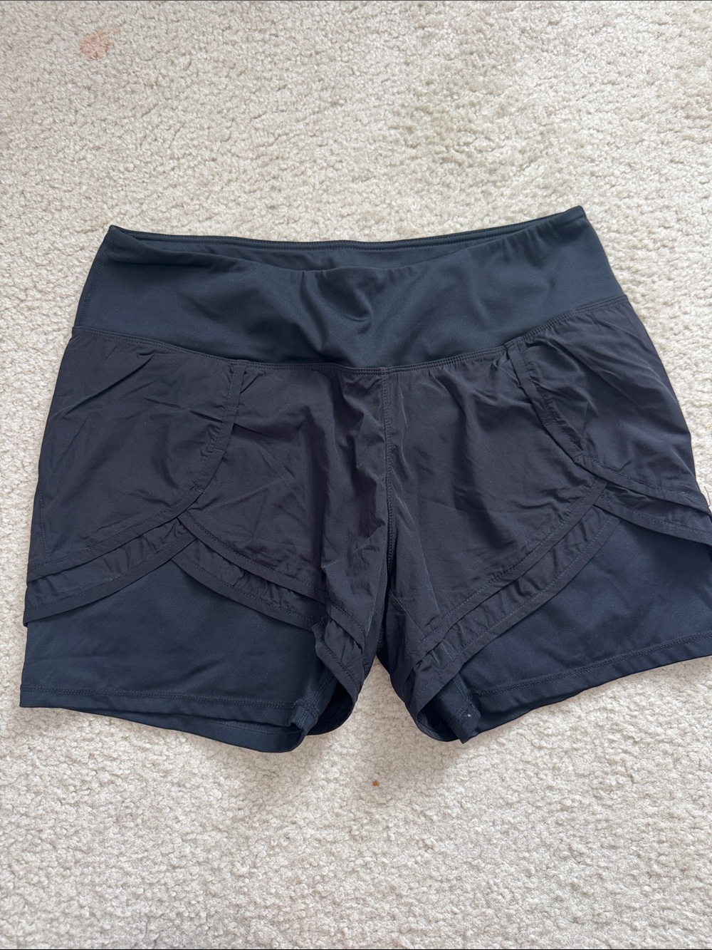 Black Women’s Athletic Shorts - Brand Unspecified - Size large